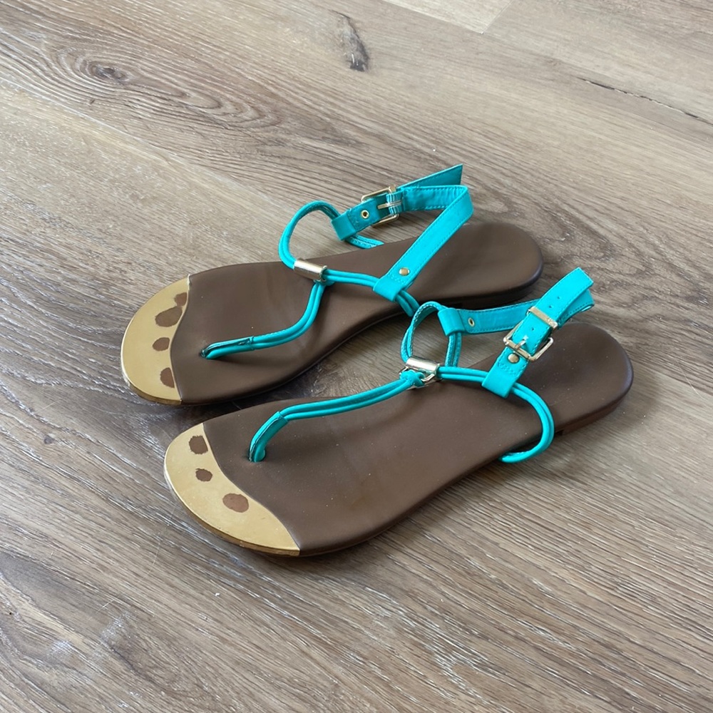 Target • Sandals • 8 - Picture 3 of 3